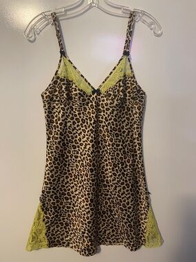 Betsy Johnson Intimates Leopard Print Nightie Size Large